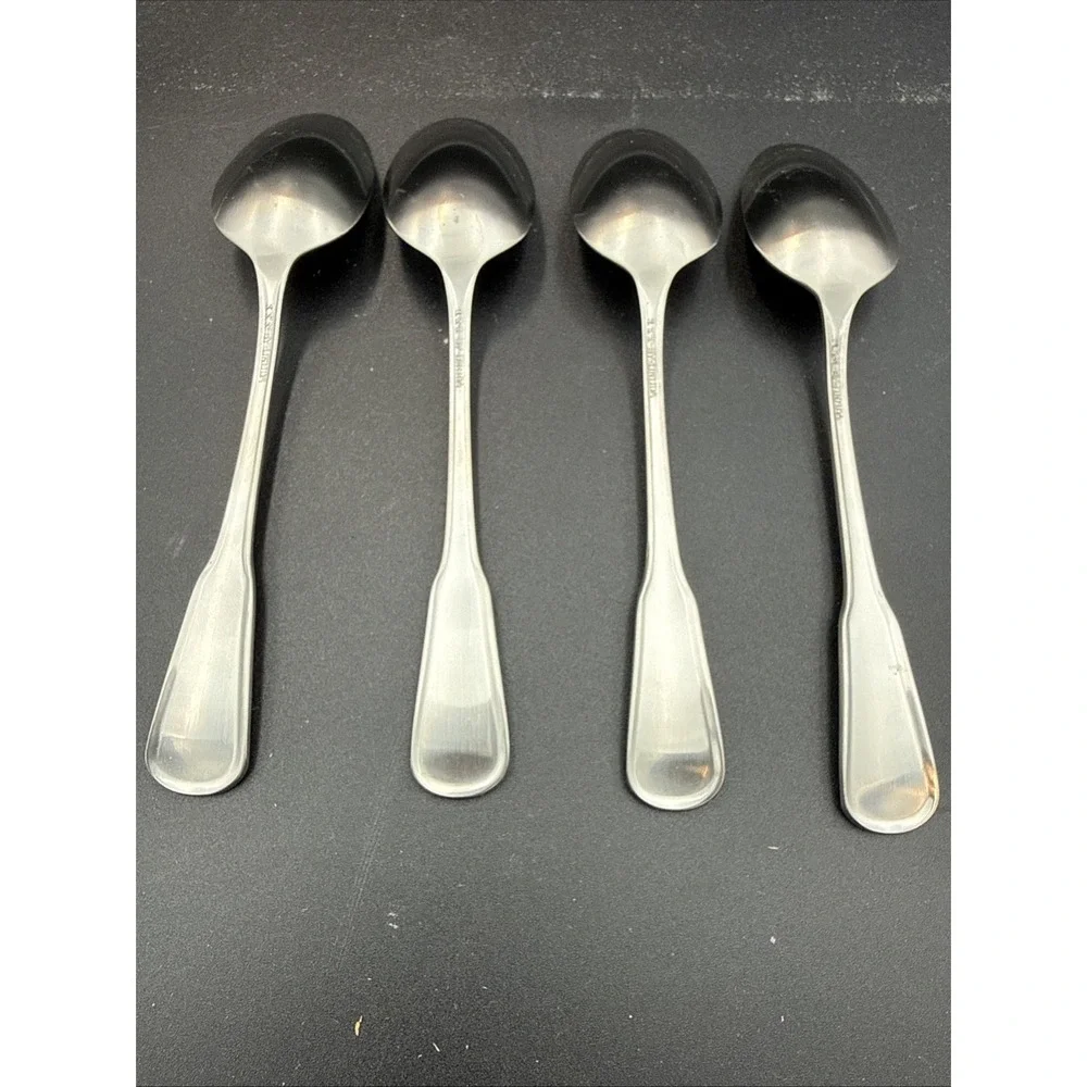 Oneida four teaspoons
